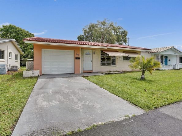 5712 NW 66th Ave, Tamarac FL 33321
