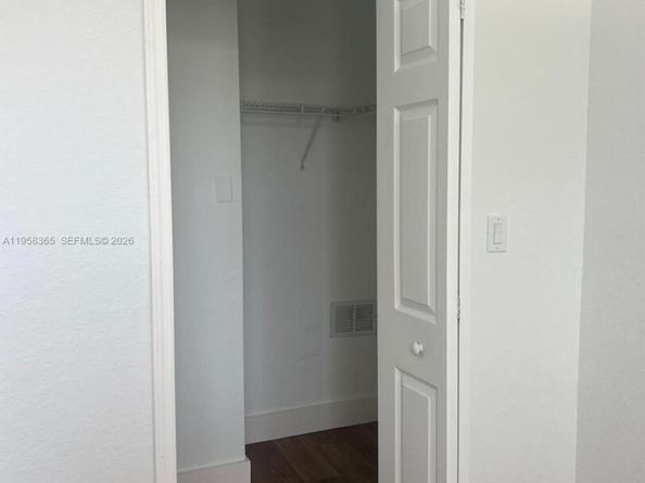 10738 NW 80th Ln, Doral FL 33178