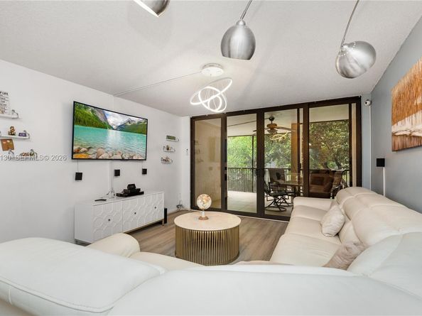 2800 N 46th Ave A307, Hollywood FL 33021