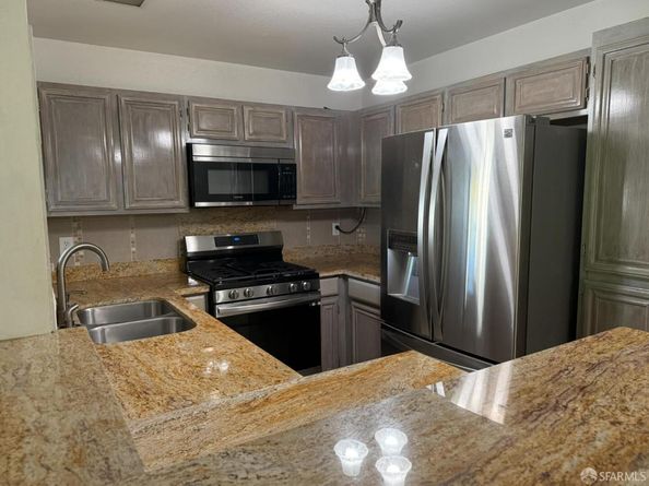 3660 Knollwood Terrace 303, Fremont CA 94536