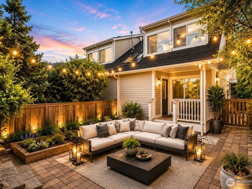 3308 S Holly Place, Seattle WA 98118