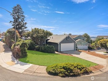 2317 S 278th Court