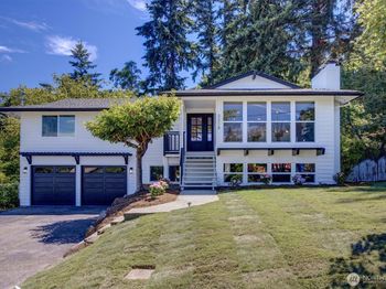 3318 Glacier Peak Avenue