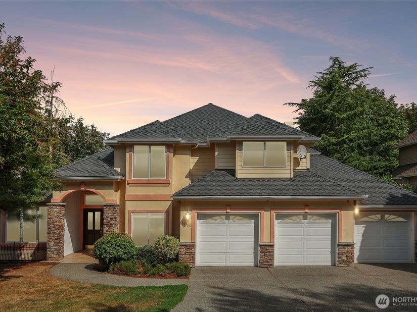 16580 SE 58th Place, Bellevue WA 98006
