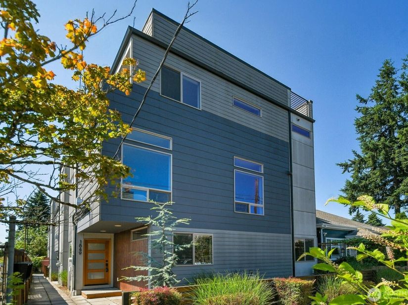 1849 S King St, Seattle WA 98144