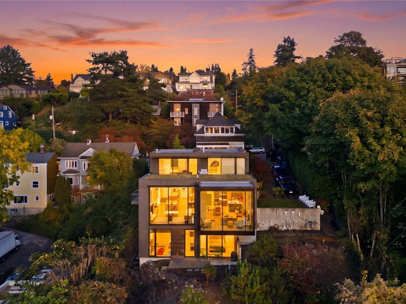 812 E Blaine St, Seattle WA 98102