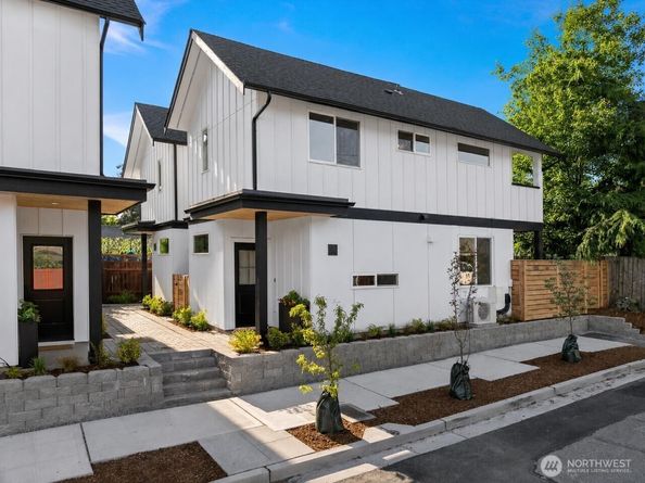 9010 5th Avenue S, Seattle WA 98108