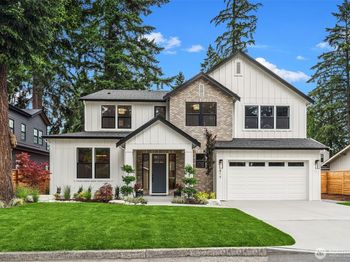 816 165th Avenue NE