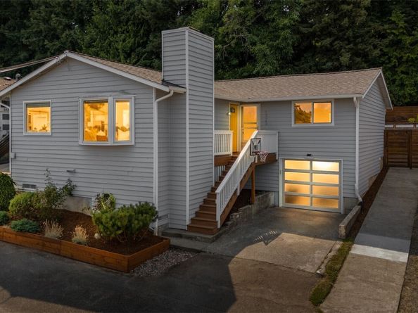 5423 31st Avenue SW, Seattle WA 98126