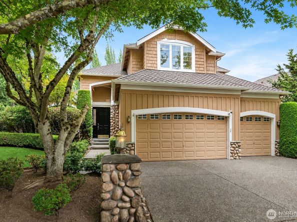 24416 SE 4th Place, Sammamish WA 98074