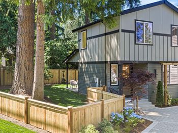 12831 NE 78th Place