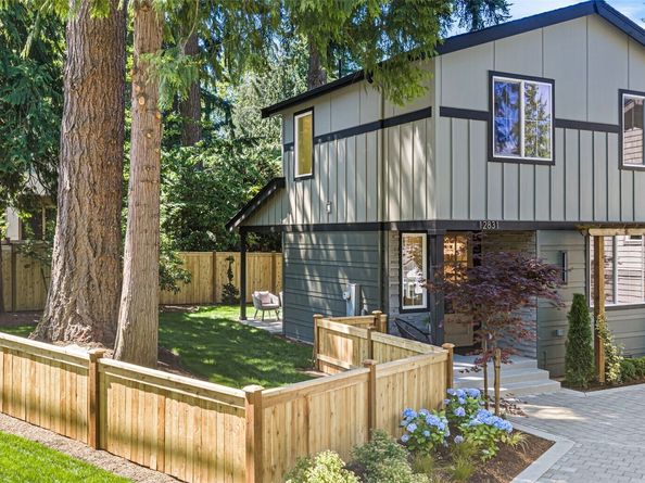 12831 NE 78th Place, Kirkland WA 98033