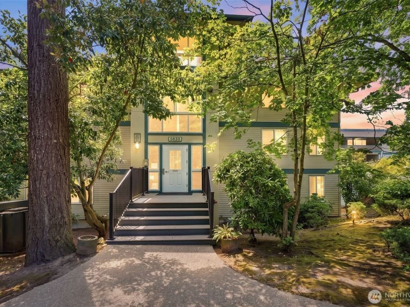 5630 200th Street SW B306, Lynnwood WA 98036
