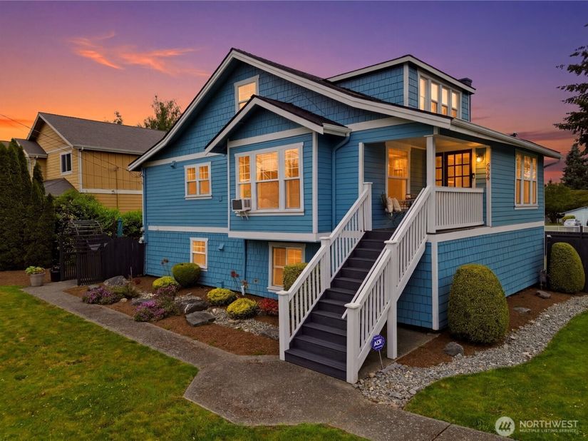 8903 3rd Avenue NW, Seattle WA 98117