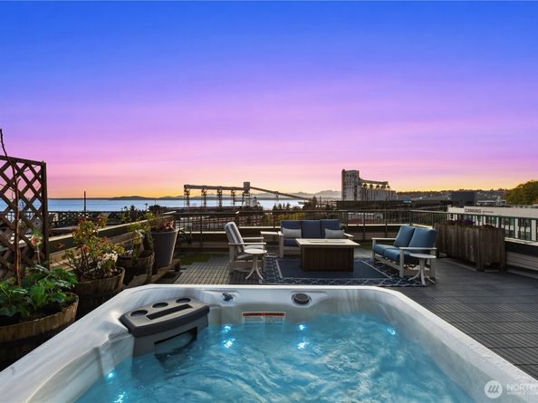 524 6th Avenue W 407, Seattle WA 98119