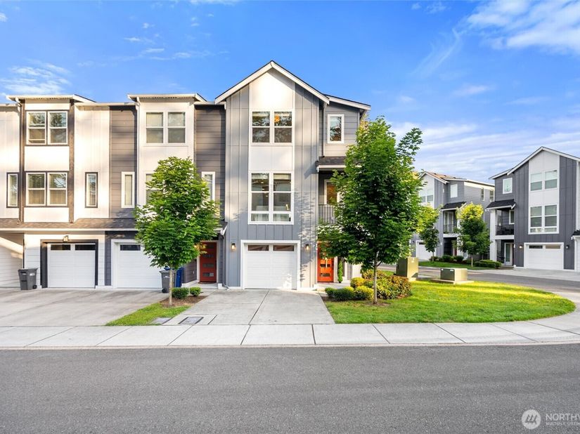 13717 Admiralty Way H7, Lynnwood WA 98087