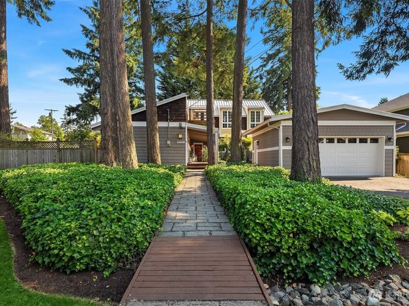 11059 SE 31st Street, Bellevue WA 98004