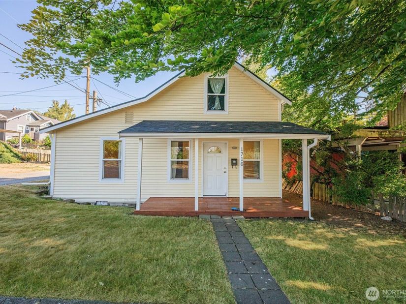1710 36th Street, Everett WA 98201
