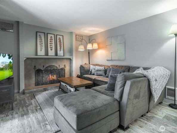 17515 151st Avenue SE 66, Renton WA 98058