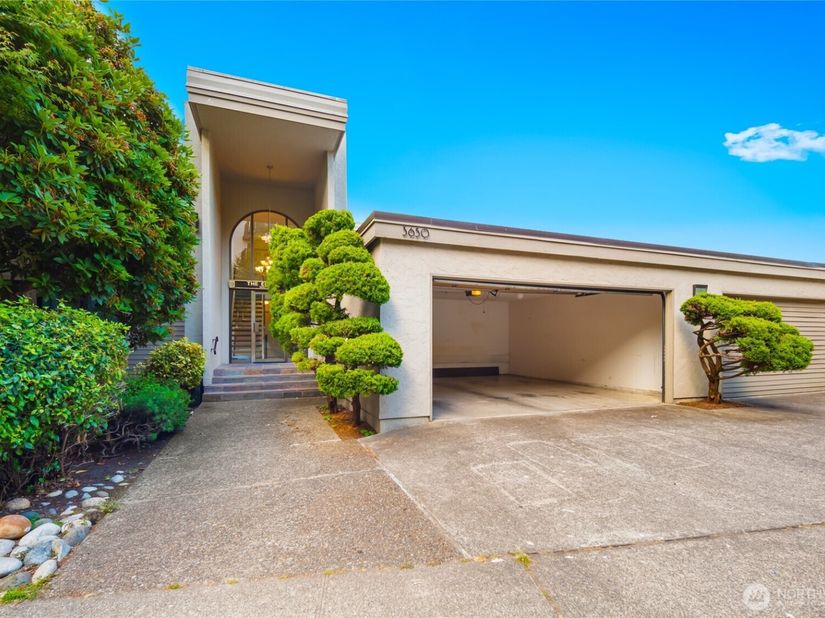 3650 26th Place W 402A, Seattle WA 98199