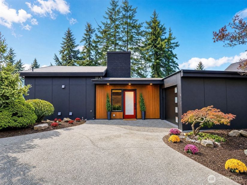 11647 Beacon Avenue S, Seattle WA 98178