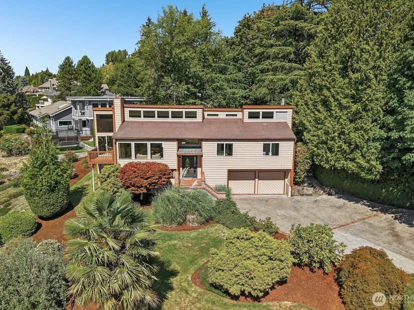 13604 SE 1st Street, Bellevue WA 98005