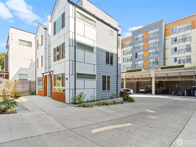 4540 40th Avenue SW, Seattle WA 98116