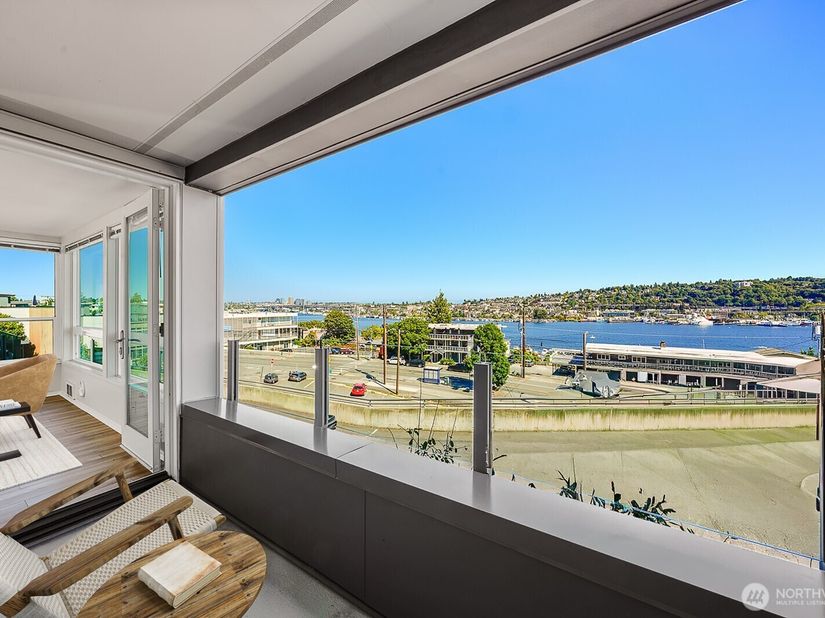 1740 Aurora Avenue N A102, Seattle WA 98109