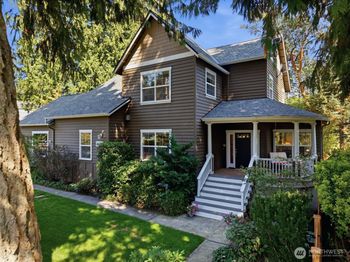 506 Azalea Avenue NE