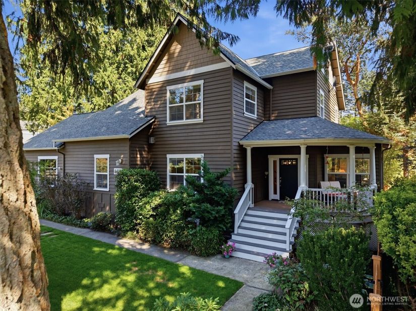 506 Azalea Avenue NE, Bainbridge Island WA 98110