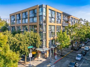 530 Broadway E