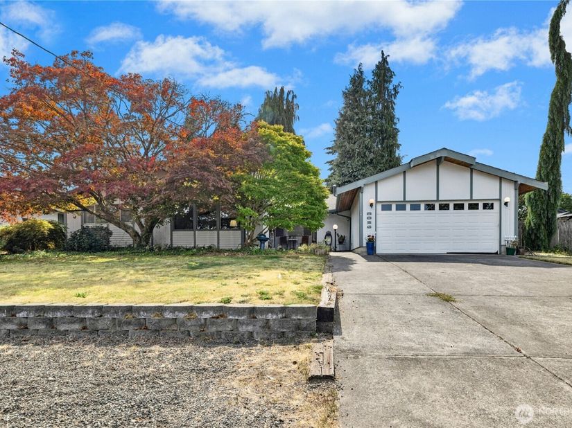 8826 Cascadia Avenue, Everett WA 98208