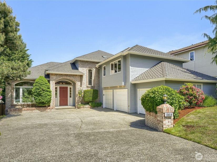 15810 SE 45th Place, Bellevue WA 98006