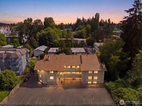 3024 NE 143rd Street 301, Seattle WA 98125