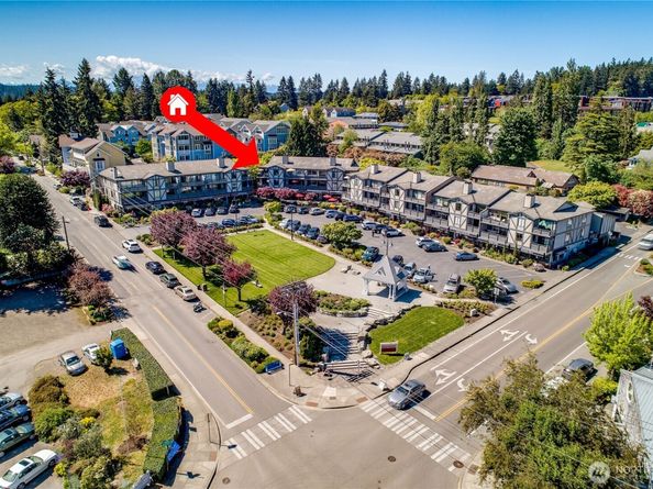 153 Madison Avenue N, Bainbridge Island WA 98110