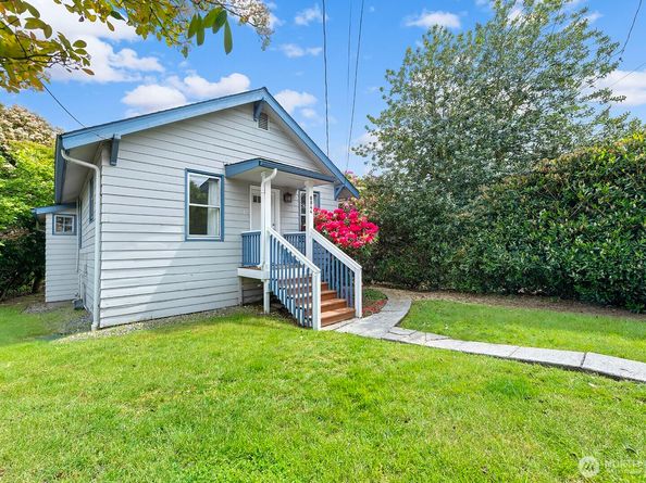 8844 18th Avenue SW, Seattle WA 98106