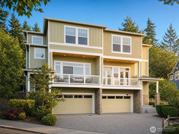 8400 169th Place NE 102, Redmond WA 98052