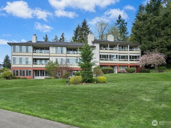 23407 Lakeview Drive G101, Mountlake Terrace WA 98043