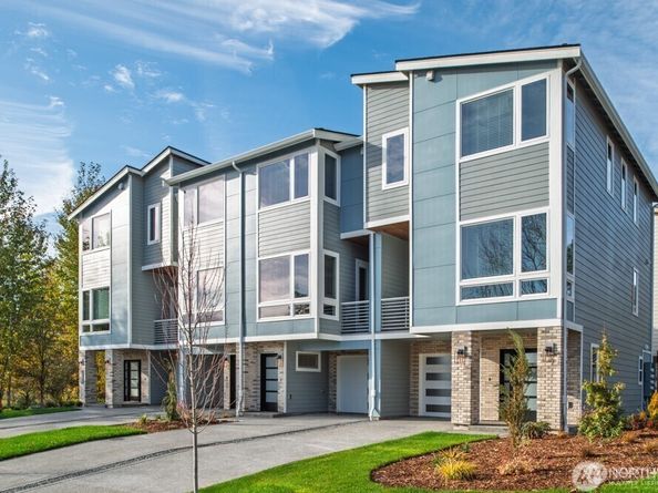 6611 S 128th Street, Seattle WA 98178