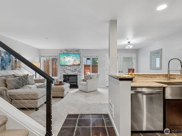 6929 NE 170th Street 8, Kenmore WA 98028