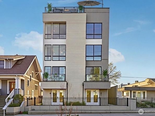 6211 12th Avenue NE, Seattle WA 98115