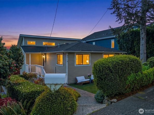 4014 32nd Avenue SW, Seattle WA 98126