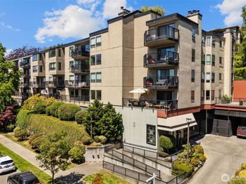 500 W Roy Street
