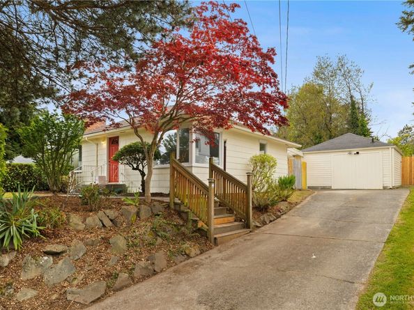 11253 35th Avenue SW, Seattle WA 98146