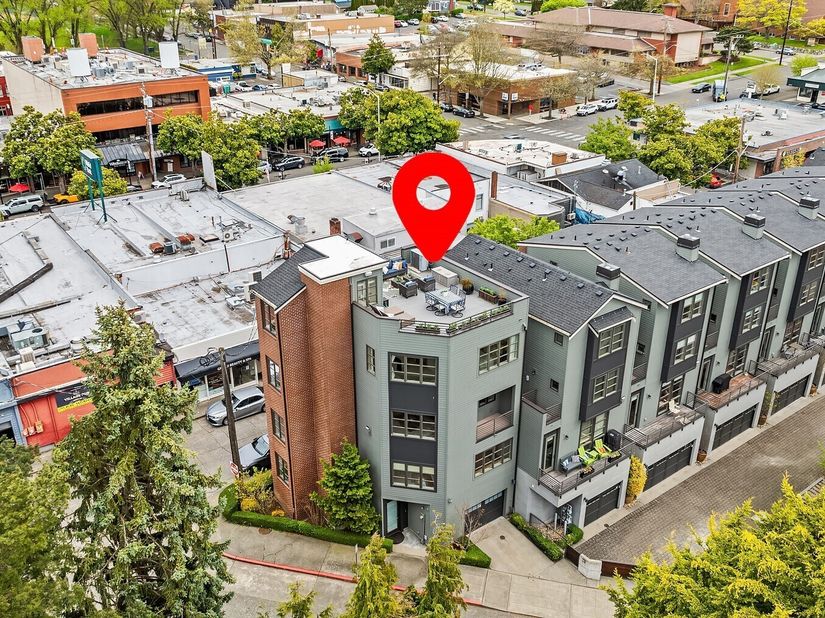3215 W Lynn Street, Seattle WA 98199