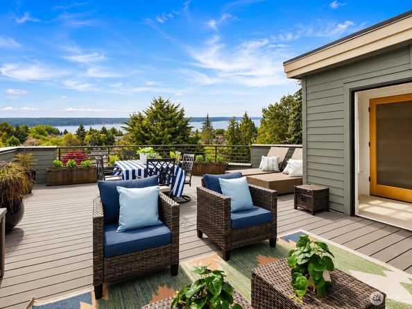 3215 W Lynn Street, Seattle WA 98199