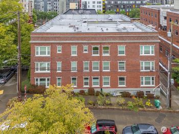 905 NE 43rd Street