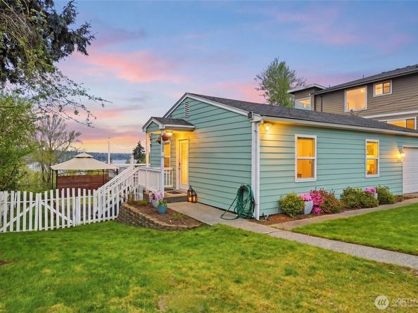 1425 Jones Avenue NE, Renton WA 98056