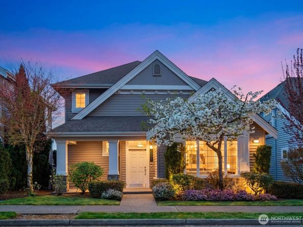 2045 32nd Avenue NE, Issaquah WA 98029