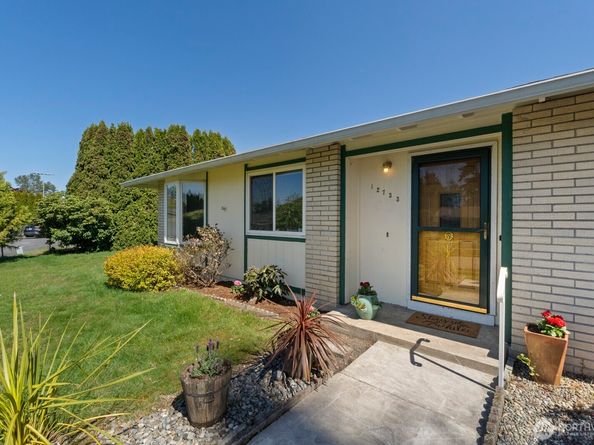 12733 SE 167th Street, Renton WA 98058